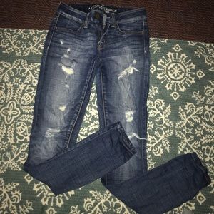 American Eagles Dark Wash Jeans
